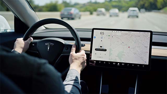 Tesla luôn chú trọng đến công nghệ an toàn