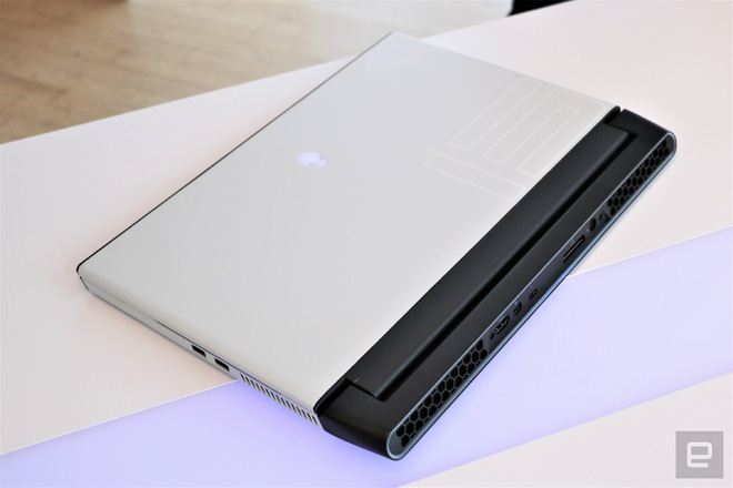 Alienware m15 và m17 (2019) 4