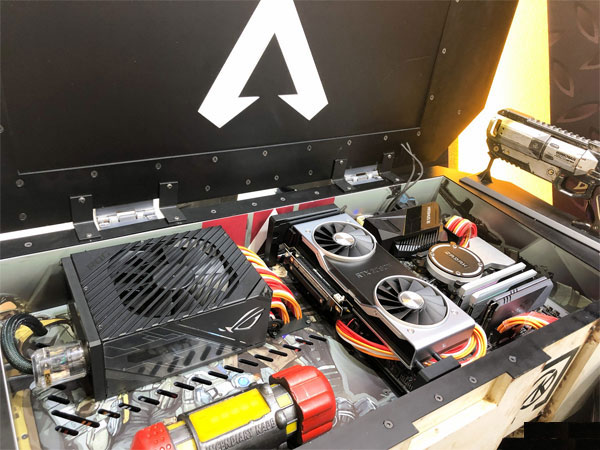 Vỏ case lấy cảm hứng từ tựa game Apex Legends 2