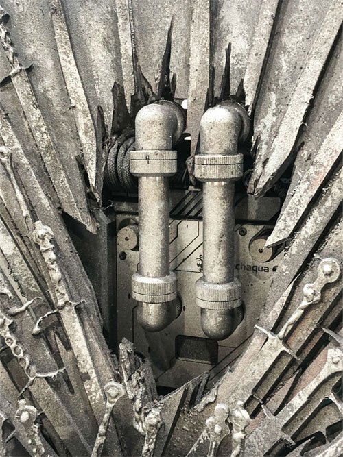 Một vỏ case theo chủ đề Game of Thrones 2