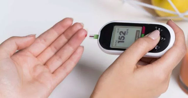 Máy đo đường huyết