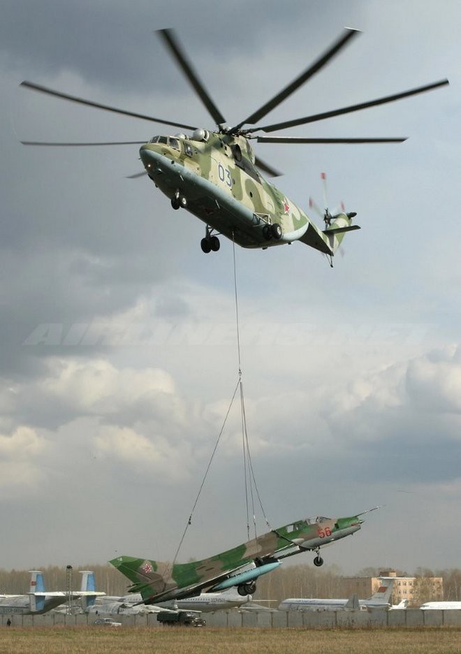Mi-26 carrying a fighter is not difficult.