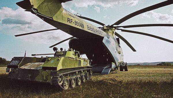 Carrying a light tank is easy with the Mi-26