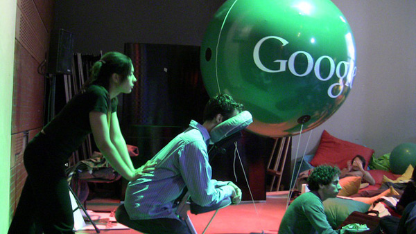 Nhân viên Google còn được tặng "điểm massage"