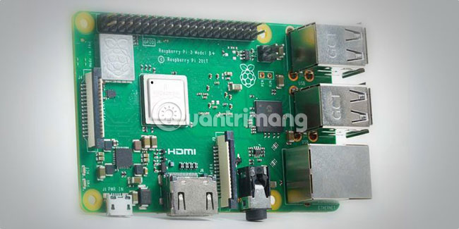 Bạn cần chuẩn bị Raspberry Pi, chạy hệ điều hành Raspbian và kết nối nó với mạng