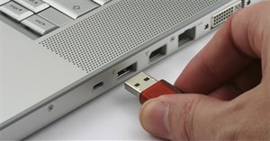 Cha đẻ cổng kết nối USB lý giải tại sao người dùng phải cắm USB vào máy tính 3 lần mới được