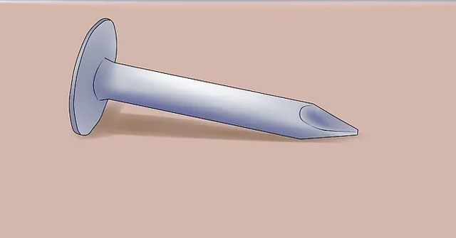 Sử dụng một cây đinh lớn