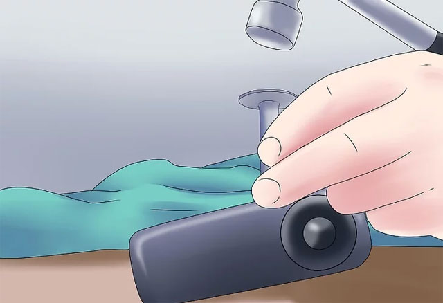 Dùng búa đập ra 