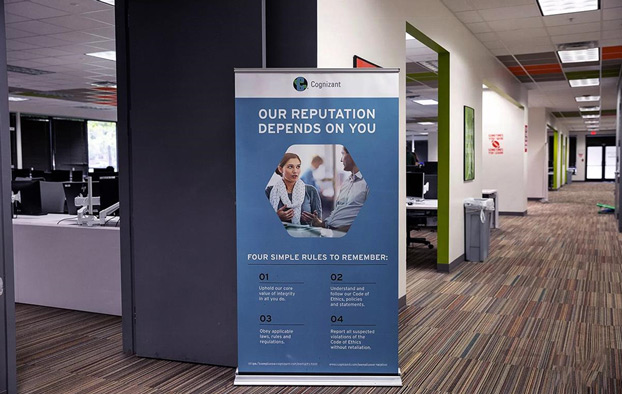 Với công việc kiểm duyệt nội dung bạo lực toàn thời gian, các nhân viên sẽ được Cognizant trả 15 USD cho mỗi giờ làm