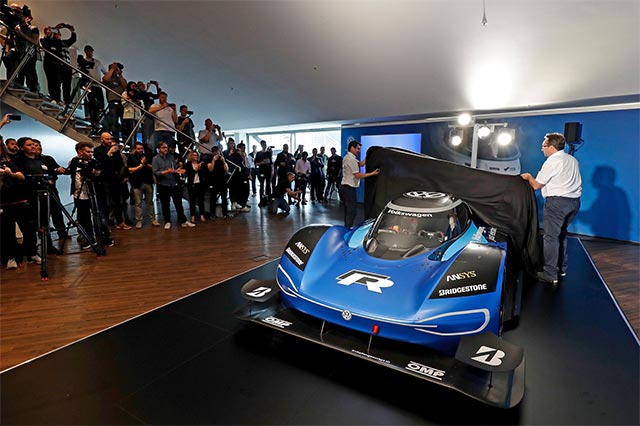 Volkswagen I.D. R 4