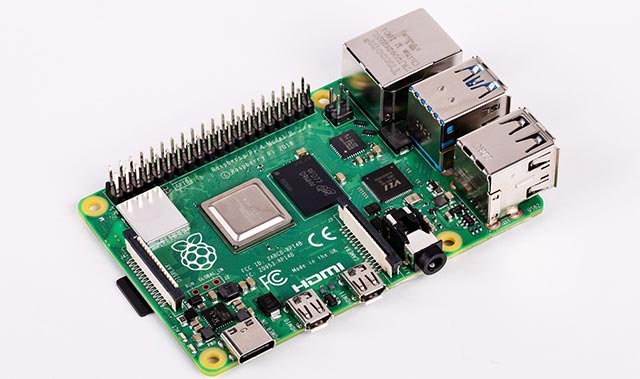 Raspberry Pi 4 với thiết kế nhỏ gọn truyền thống