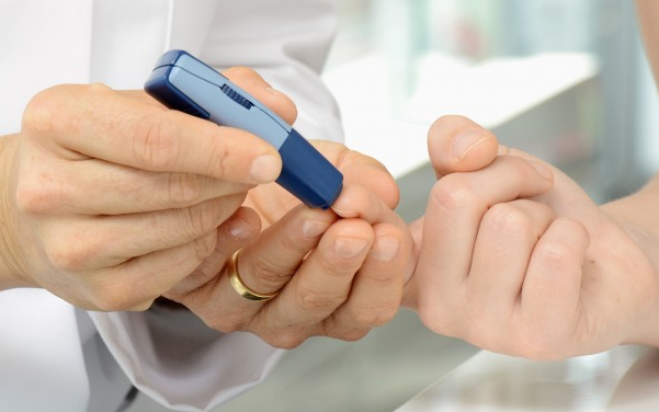 cách hạ cholesterol trong máu