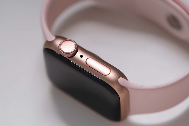 Apple Watch bản có eSIM.