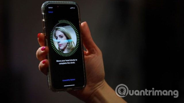 Hiện tại chưa có luật buộc ai đó phải mở khóa thiết bị bằng Face ID