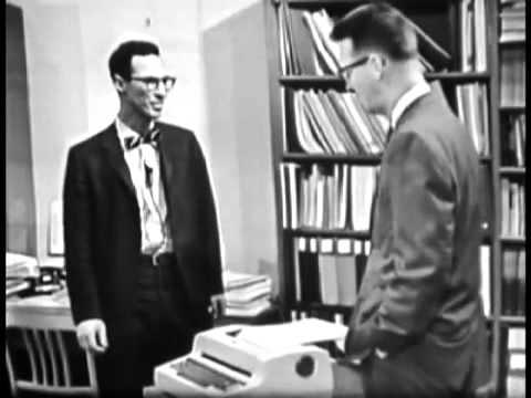 Corbató được giữ lại làm việc tại Trung tâm Khoa học Máy tính của MIT