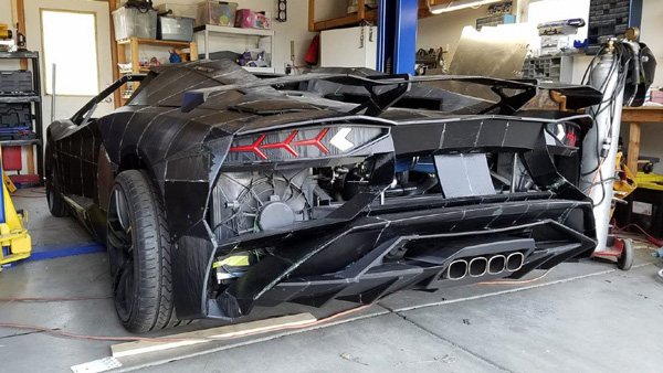Chiếc xe Aventador do Backus tạo ra nhờ công nghệ in 3D
