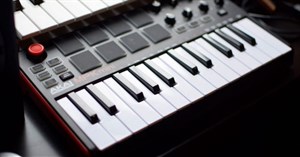 Top 9 MIDI Controller tốt nhất cho nhạc sĩ