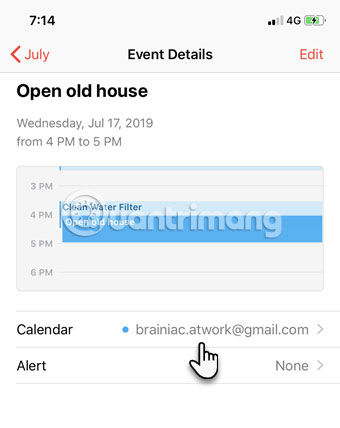 Trong màn hình Event Details (hiển thị bên dưới), đi tới Google Calendar và nhấn để chọn một Calendar khác