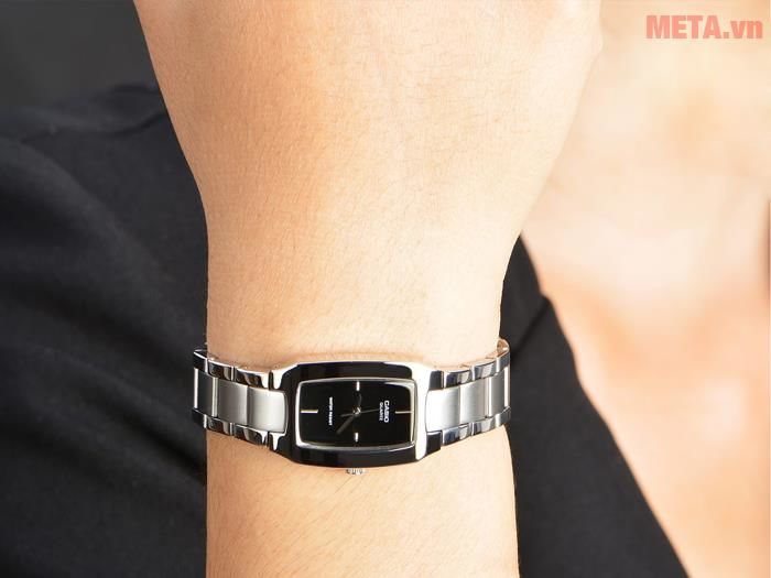 Đồng hồ Casio nữ dây kim loại LTP-1165A-1CDF