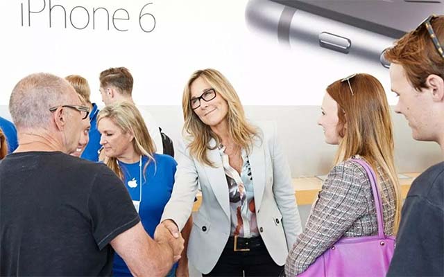 Angela Ahrendts là người được hưởng lương cao nhất Apple, vượt qua cả CEO Tim Cook