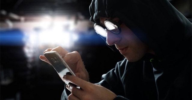 Hacker chỉ cần kết nối vào cùng mạng wifi với điện thoại là có thể có quyền truy cập thiết bị