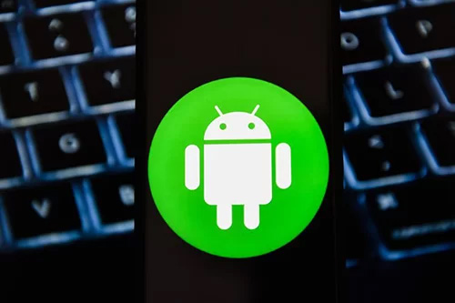 Ứng dụng độc hại có mặt sẵn trên hàng triệu thiết bị Android ngay từ khi còn trong xưởng sản xuất. Ảnh: Getty.