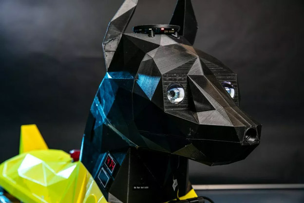 Chiếc đầu được in 3D của Astro mô phỏng theo loài Dobermann. Ảnh: Newatlas.