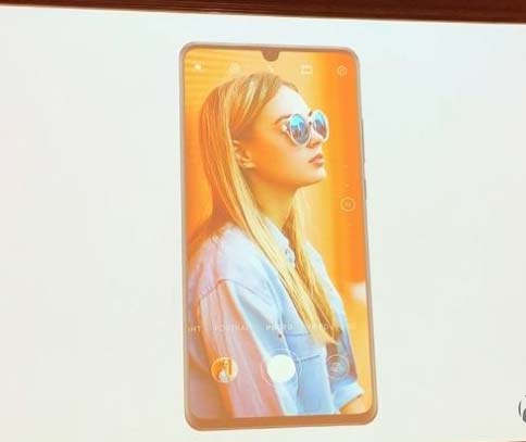 Bạn chỉ cần thao tác với các tùy chọn nằm ở ngay phía trên đầu bức ảnh