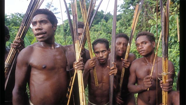 Các bộ lạc sống ở khu vực Papua New Guinea thường ăn các bộ phận cơ thể của người đã khuất