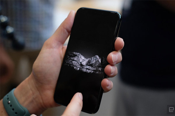 Ảnh thực tế iPhone 11 Pro, Pro Max 8