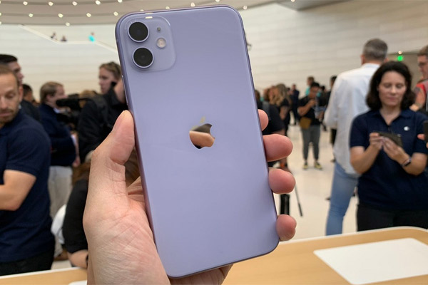 Ảnh thực tế iPhone 11 9