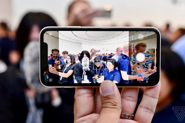 Ảnh thực tế iPhone 11 4