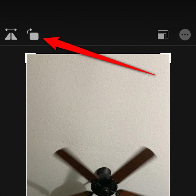 Chạm vào nút xoay