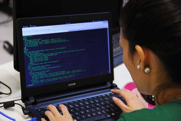 Một chiếc máy tính Windows sẽ là sự lựa chọn tốt nhất nến bạn dự định làm việc trên Visual Studio, SQL Server, C# và .NET