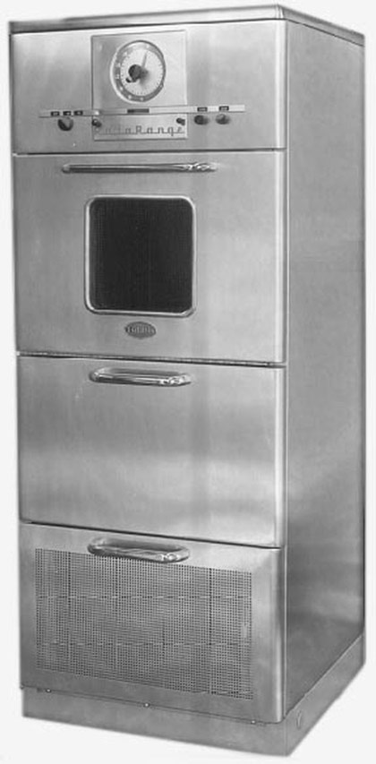 Một trong những lò vi sóng đầu tiên xuất hiện trên thế giới