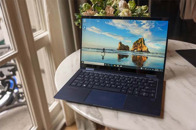 HP Elite Dragonfly 4