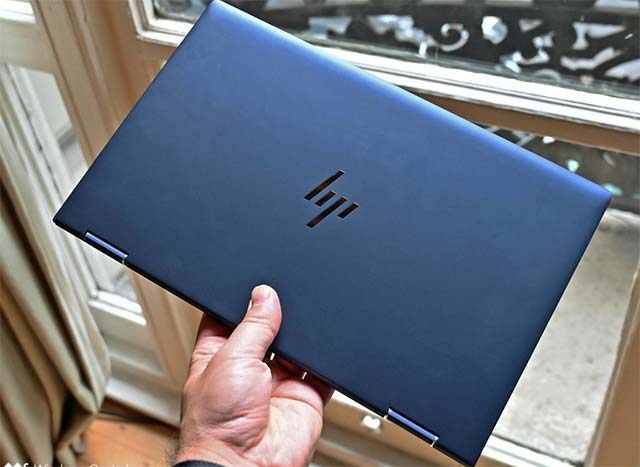 HP Elite Dragonfly 2