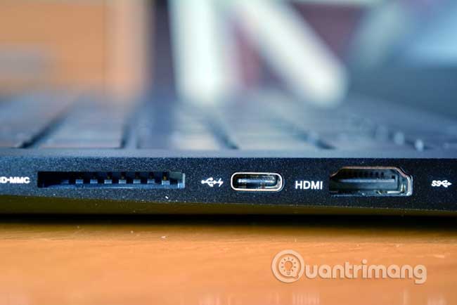 Chất lượng màn hình khá tốt