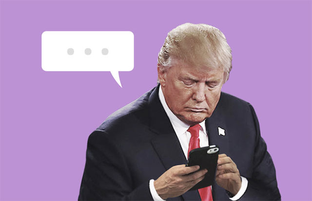 Donald Trump thường xuyên đăng tải các bài tweet thông qua điện thoại thông minh