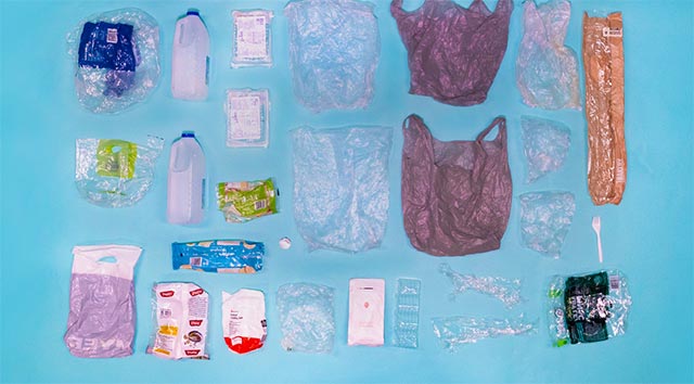 3/4 các sản phẩm từ nhựa chứa những hóa chất độc hại, có thể gây hại nghiêm trọng đến sức khỏe con người.
