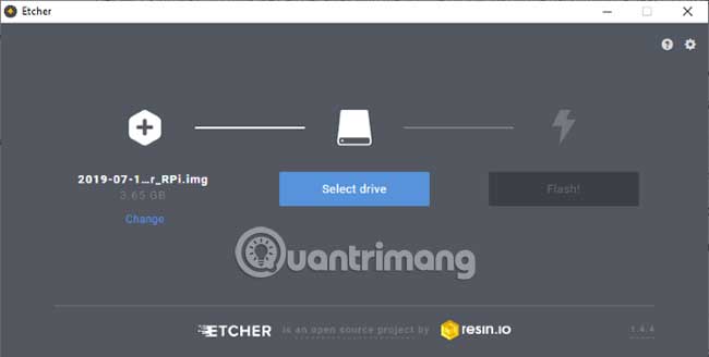Khởi chạy Etcher, sau đó nhấp vào Select image để duyệt tìm file IMG