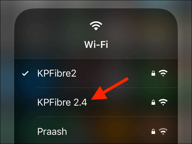 Chạm và giữ nút Wi-Fi