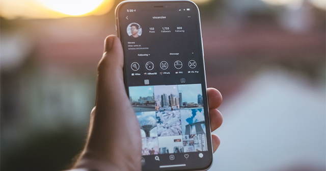 How to enable Dark mode on Instagram