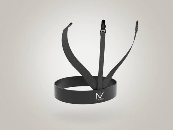 Đây là dụng cụ giúp đàn ông không bị tuột áo ra khỏi quần khi sơ vin, được gọi là "NV Holder"