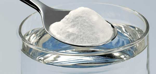 Khử mùi bằng baking soda và nước