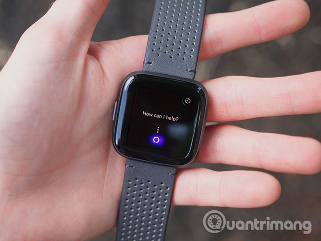 Cách khởi động lại Fitbit Ionic hoặc sê-ri Versa