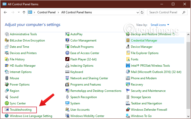 Click chọn Troubleshooting trên cửa sổ Control Panel