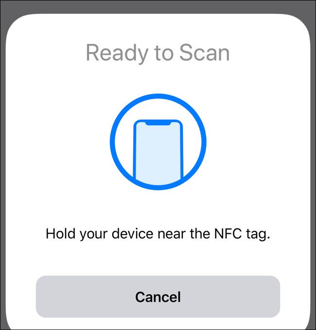 Giữ iPhone gần tag NFC để scan nó