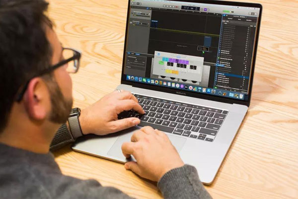 Sức mạnh của MacBook Pro 16 inch đến từ Intel Core i7 thế hệ thứ 9 (6 nhân) cho tùy chọn tiêu chuẩn