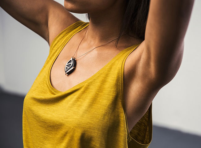 Vòng đeo tay theo dõi sức khỏe